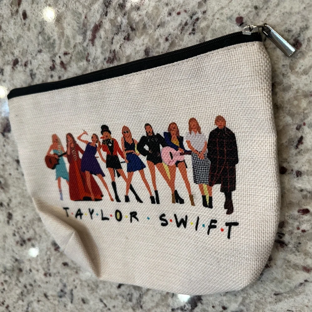 Taylor Swift chic canvas